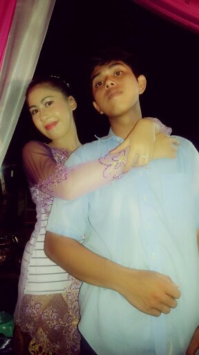 hyy,,my fullname sintia mega feroza..you can callme tiyood.I was born 16-06-1996 at sintang foollme @ sintiamegaferoz
thanks.:)