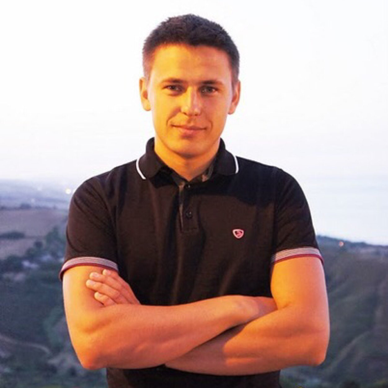 antondovbnya's profile picture. 