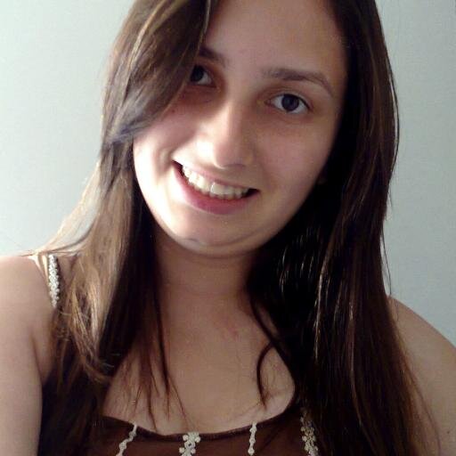 Posso ter cαrαcterísticαs iguαis α mil pessoαs . Porém tenho personαlidαdes diferentes , do que quαlquer umα delαs . ♪