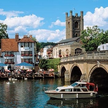 Photographic competition highlighting all that's fun and glorious in Henley on Thames. Coming VERY soon!!