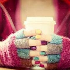 hii ma frndz!! am SHrUthi!! luv singing!! some call me BATHroom SINger :) big fan of JB...!!!!