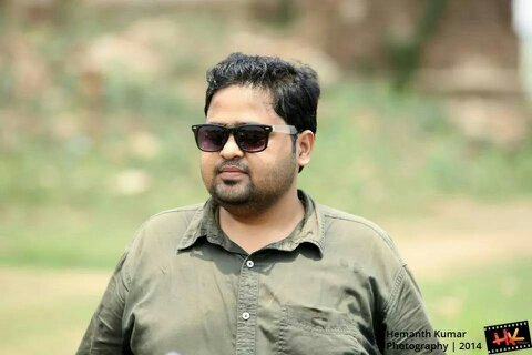MotoGP maniac, Biker by birth, Foodie by hobby, Techie by passion, and Mechanical Engineer by profession!!!