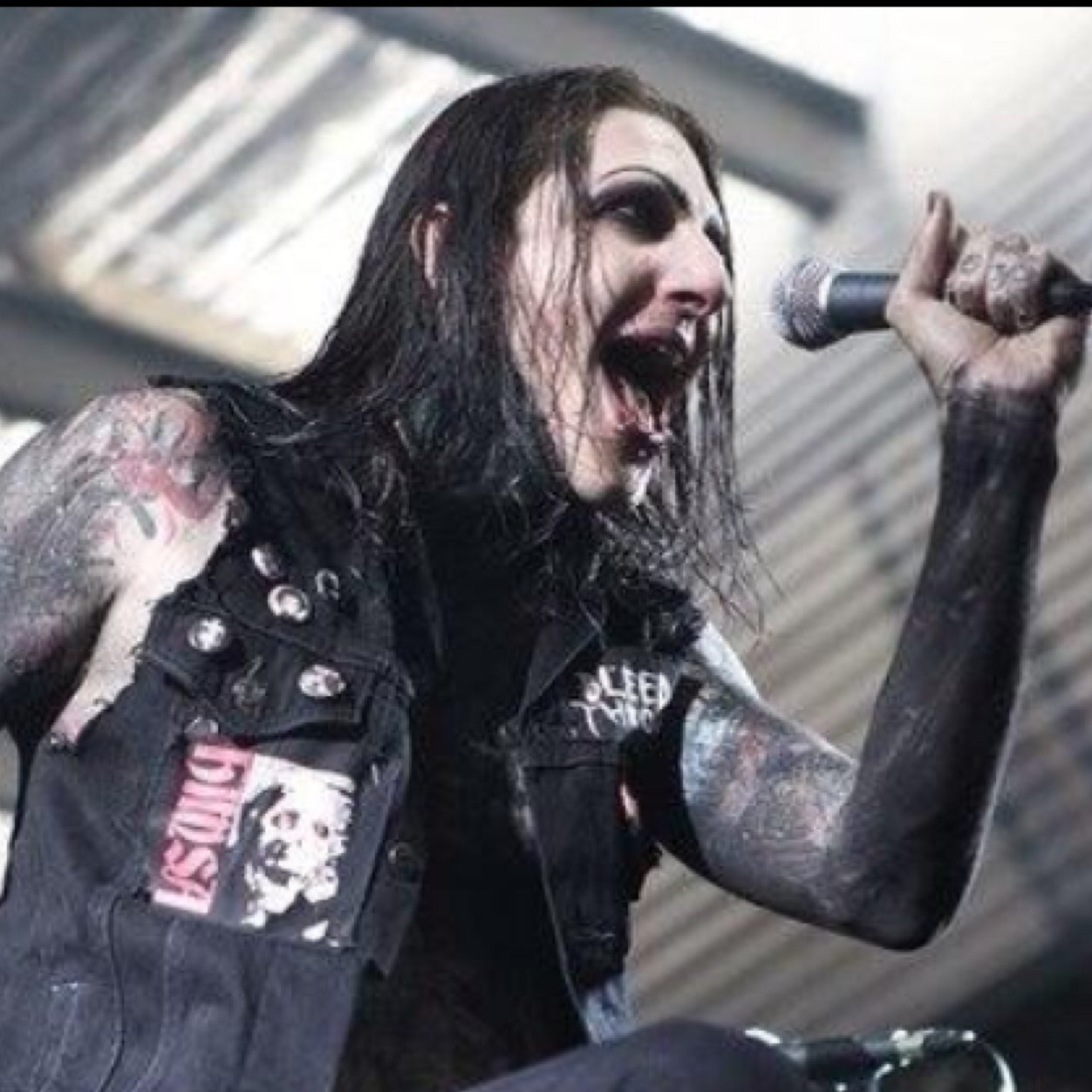 I love PTV. Hail satan Motionless In White = perf warped tour 2014. Self harm. Pansexual. @MatthewLush ❤ Wrestling w,im|abr|miw|bmth|ss|aa|cte|btf|adtr|fir|mcr|