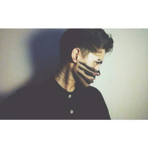 17. Another son of Zeus. @Travish_Stoll is my Wendy. @_AlexWinter_ is my adorable little girl. [FC : David Rodriguez]