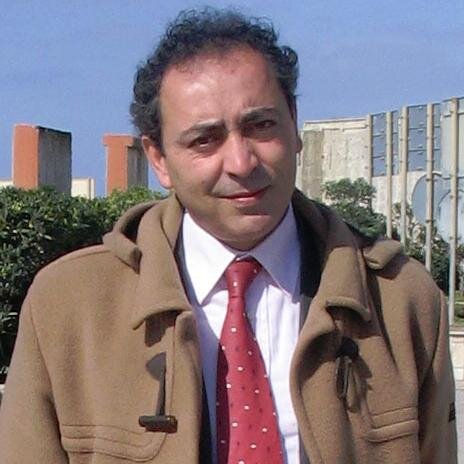 Il futuro è una porta e il passato ne è la chiave.