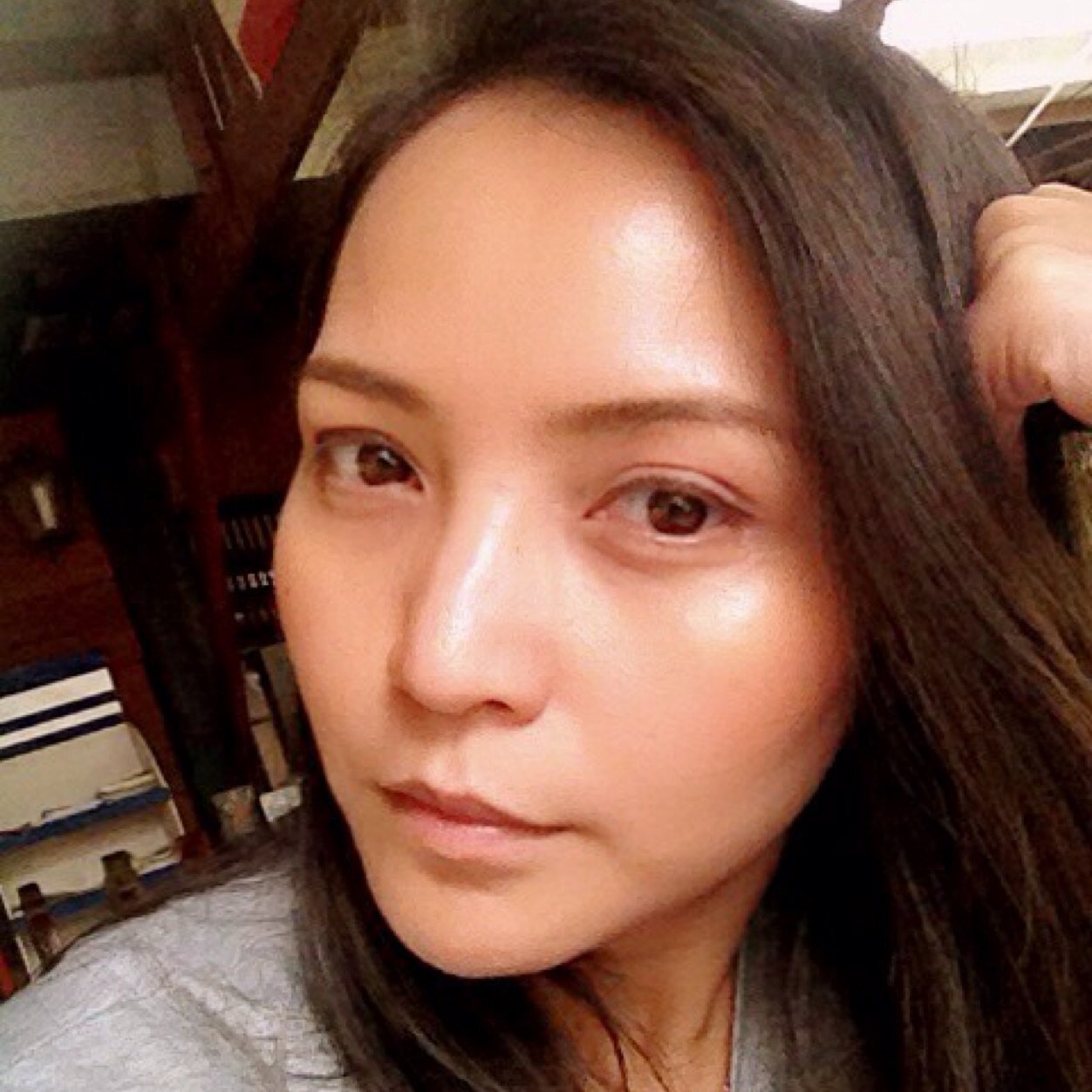 Jira_Asawa's profile picture. “When you have to make a choice and don’t make it, that is in itself a choice.” -William James