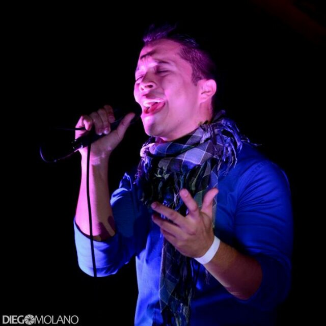 Empresario, Compositor y Cantante
