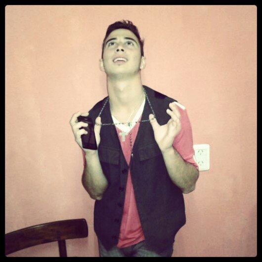 WhatsApp 3532430263