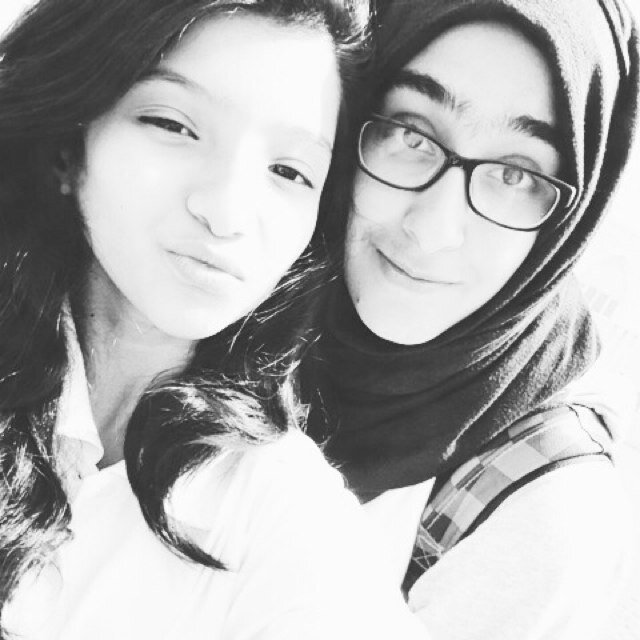 Follow for a follow back(: