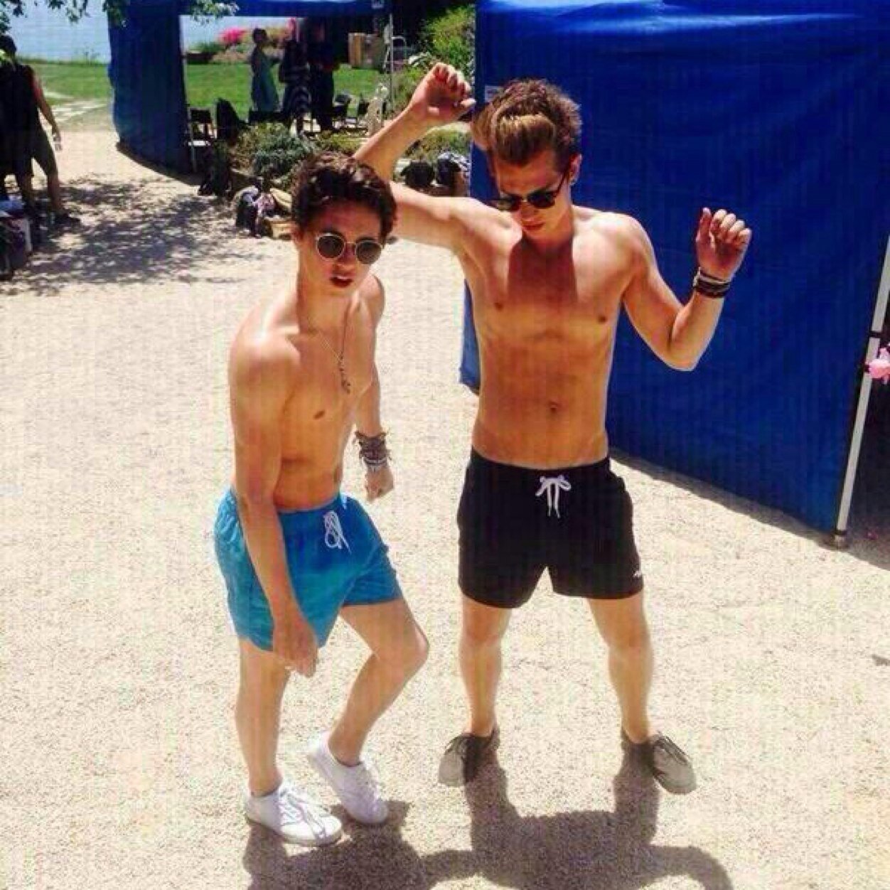 The Vamps Love Spanish Fans. 3/5