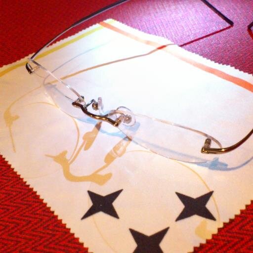 基本成分：オタク、腐で物書き、既婚。親がSMAP畑で授乳した為Ｊ禁も食べる。
好きなもの：攻殻機動隊、レツゴー、トリガー、アメコミ、遊戯王や封神、テニプリ世代。実況はゆとり、MHD世代。コミケが生きる糧。乙女地雷。好き勝手にお気に入りします、ごめんなさい。 皆、ワートリとドクストを観てくれ。