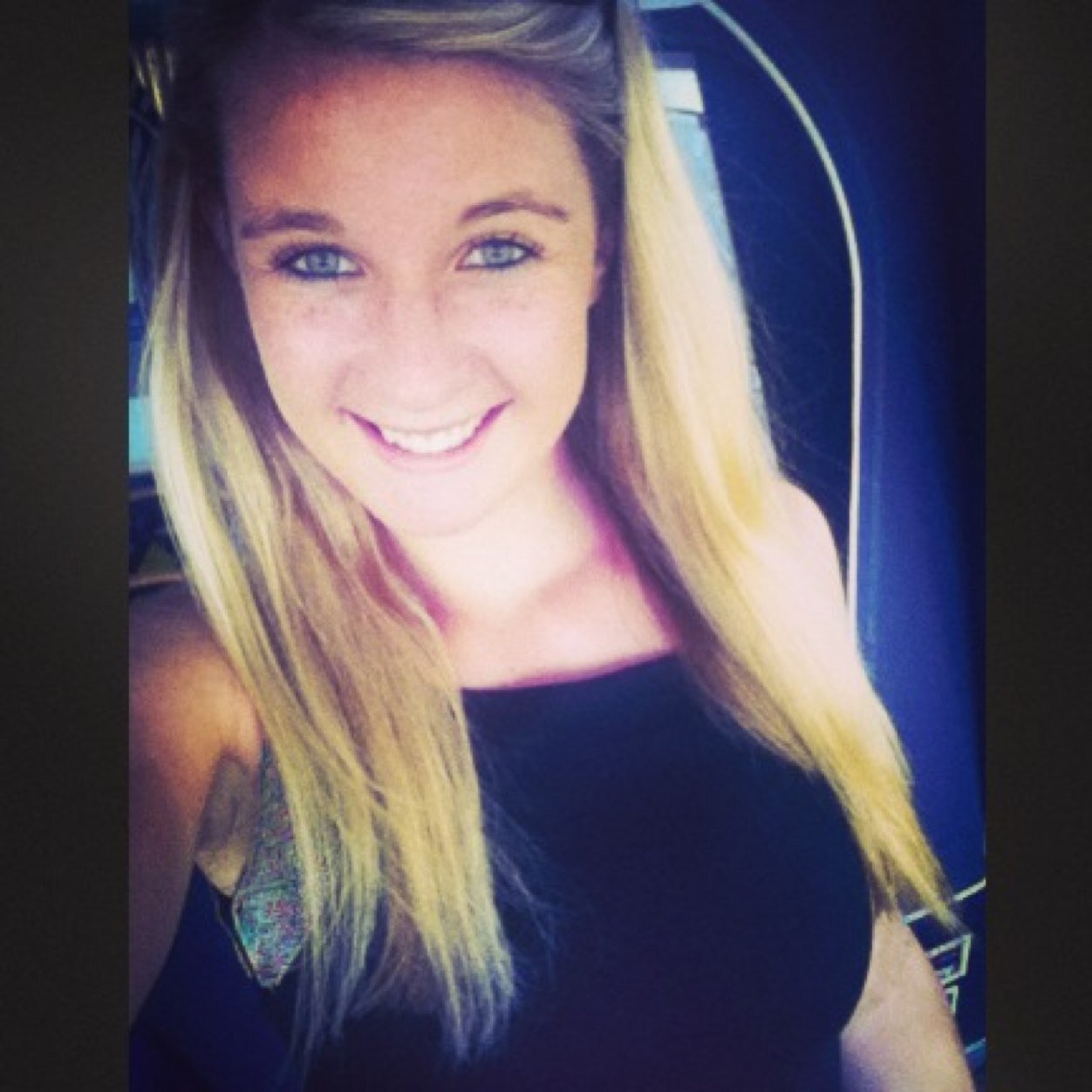 vallsxo's profile picture. Best @deliciaxo // instagram; vallsxo