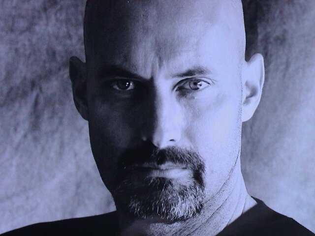 Comedian, writer and performer - longtime radio partner of Frazer Smith. Collaborator and performer with Monty Python's Eric Idle.