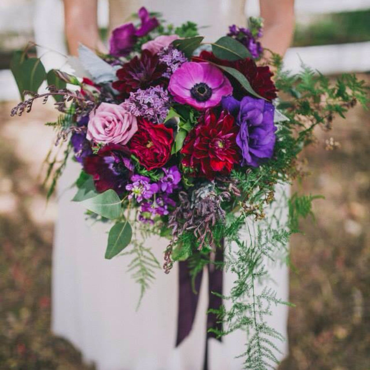 Where nature meets Luxury, Luxe Botanique mixes fine florals with pure decadence. Breathtaking and radiant, each arrangement is a one of a kind masterpiece