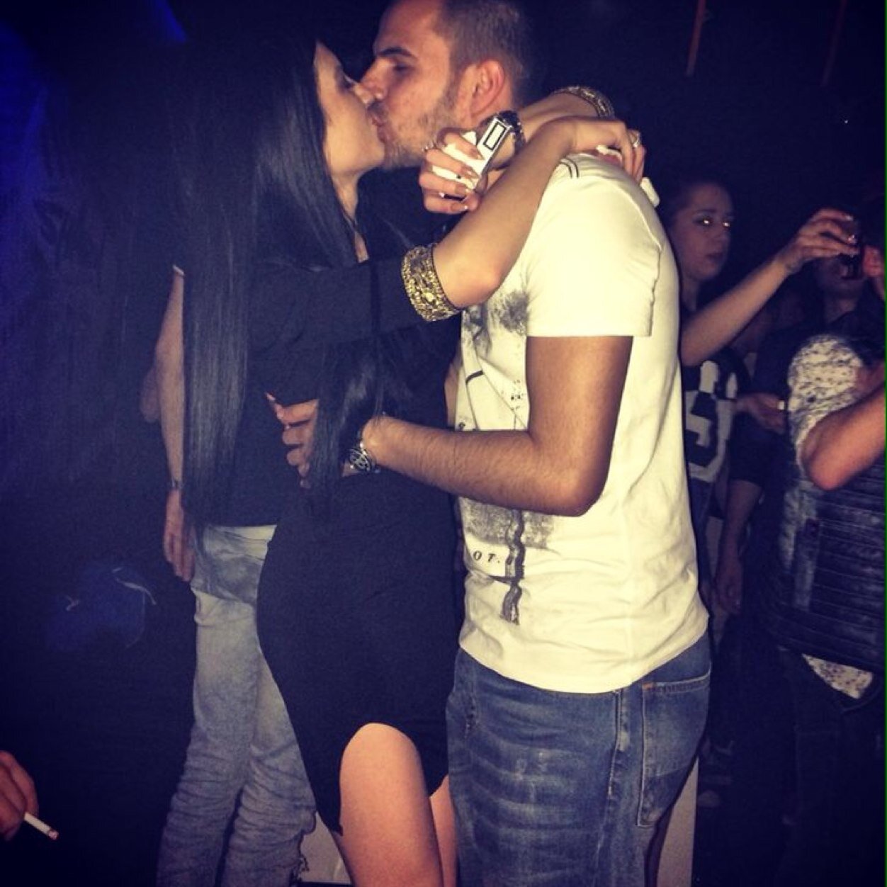 claudiagirban's profile picture. 