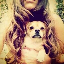 shani_simona's profile picture. 