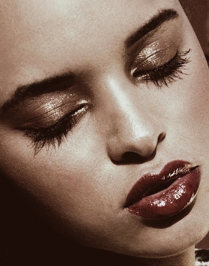 Mari Fandl is a New York City born and raised professional makeup artist with close to 15 years experience. Now calling beautiful Nashville, TN home.
