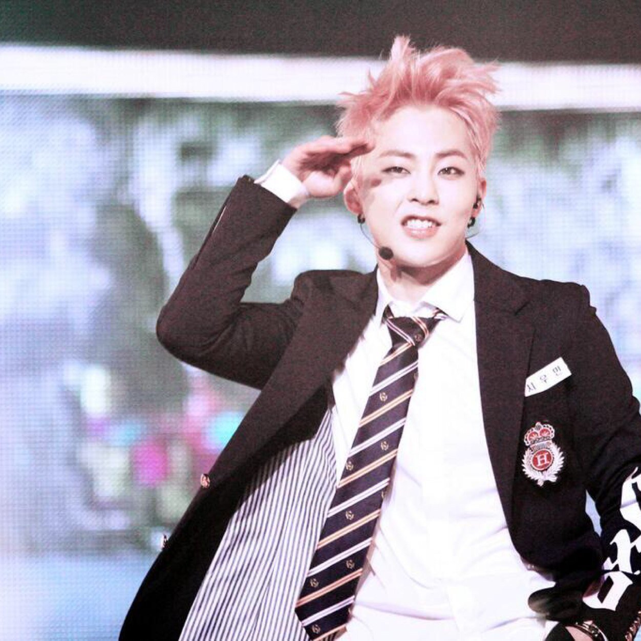 EXO.Chanyeol♡Beakhyun | WE ARE ONE ☆ Kris.luhan.tao.chen.xiumin.lay EXO-M♡ http://t.co/cu1fN91fZi.chayeol.beak EXO-K♡ หนึ่งเดียวกัน 6+6=1 always and forever