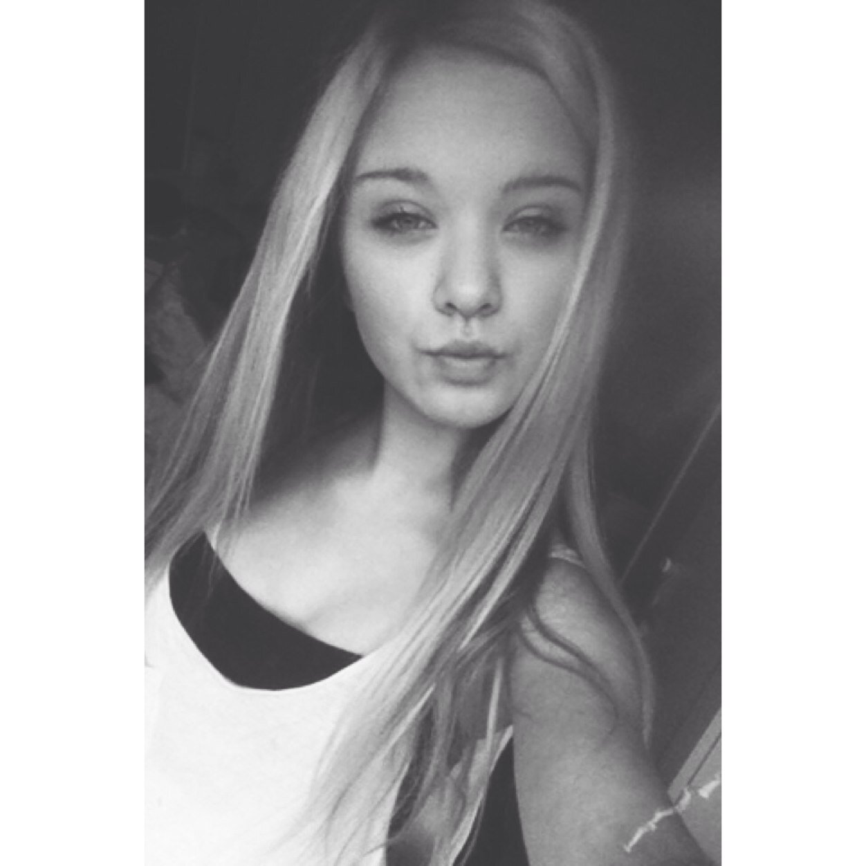 EmyKimberlyx33's profile picture. 