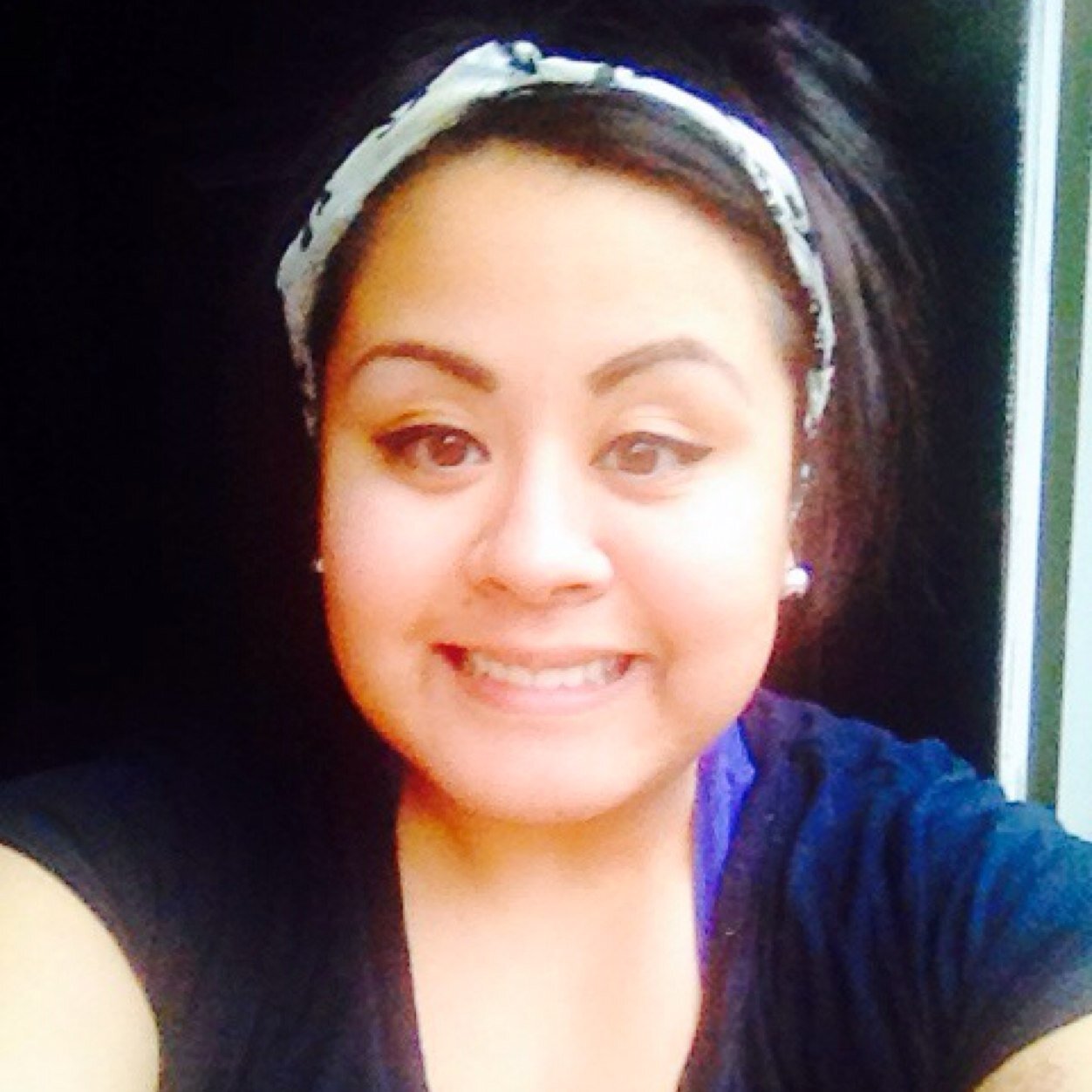 Makeupnbarbells's profile picture. Makeup, oly lifts and a bunch of crazy randomness.