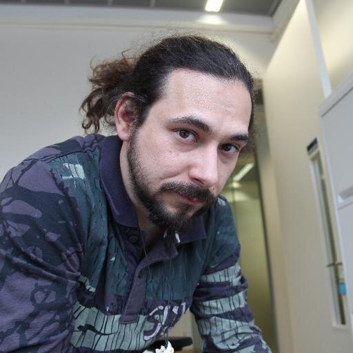 3D printing bender, researcher, compulsive melomaniac, professional tree huger