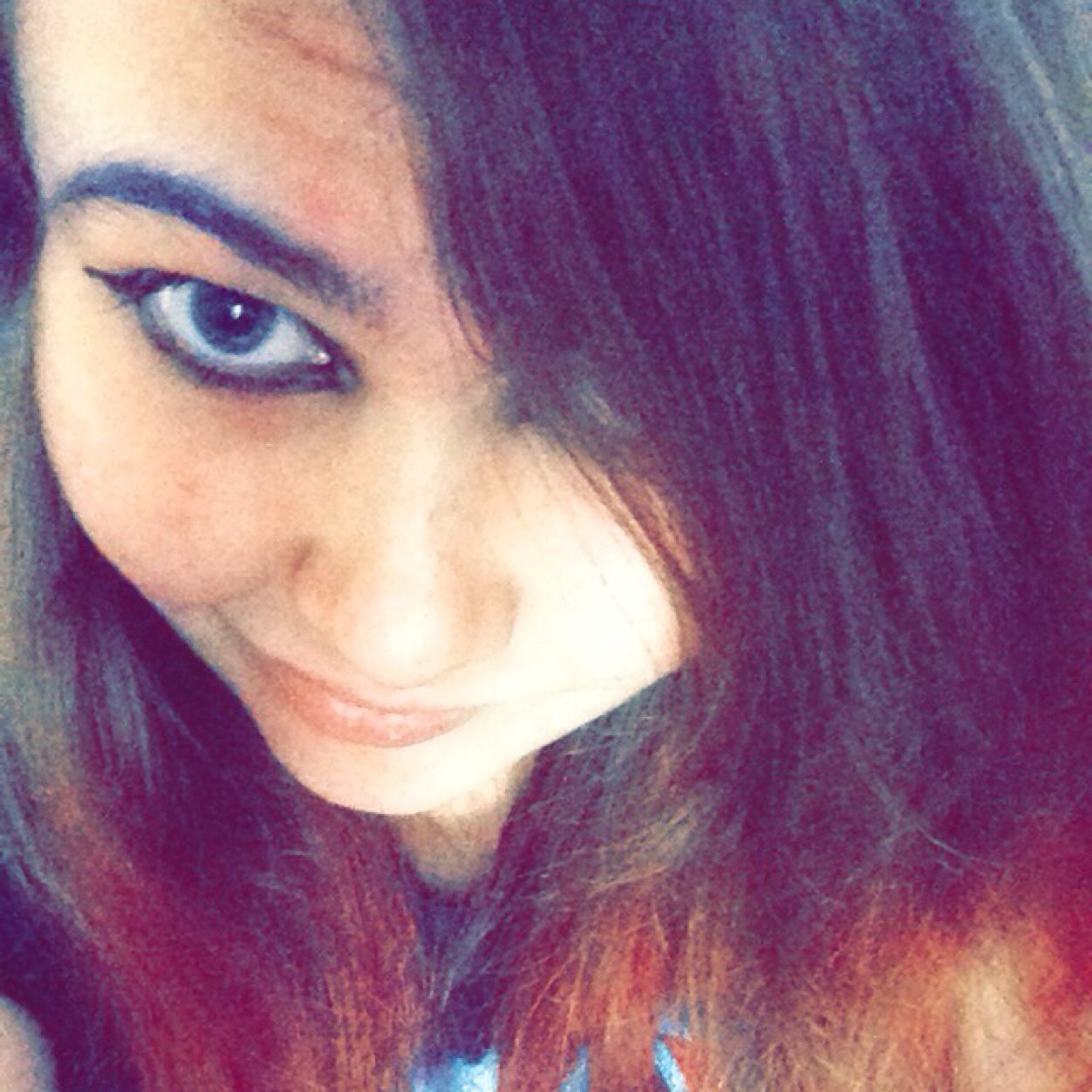 Ummm...My name is Ashley...want to know anythig just...ASK!!!!...okay?0.0....I'm completely weirdD: HATERS CAN JUST PISS OFF...
:3Bands:3