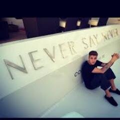 Justin Drew Bieber Mallette Startford,Canada 1 de Marzo 1994