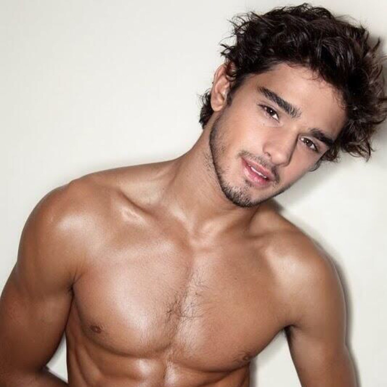 [24] || El proximo rey || No esperes que sea amable || Hijo de Scar y Zira || Amante de Kiara|| ~Your worst nightmare~