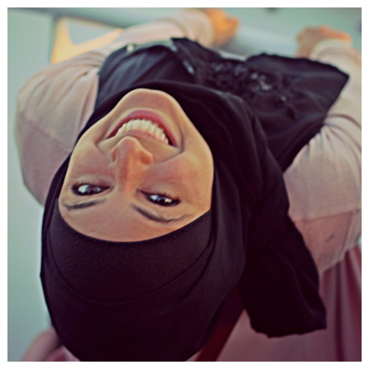 Questioning Everything! Allah Habibi, Love to travel, a bookworm, adore beoble, living on the edge, struggling for identity and yes changing the world my way !