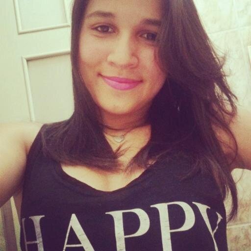 Sou tudo o que você pode imaginar. Só não exija em mim, as qualidades que nem você mesmo tem. 19 Aninhos , Cancêriana & O Resto Só Conheçendo Pra Saber ;)