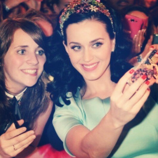 My heart belongs to @katyperry forever!♥ ~ #vegetarian #travelling #friends #family #life #nature #katycat ~