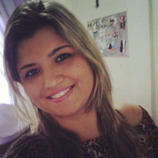 Bel. em Ciência da  Computação.Paraense com muito orgulho,Papão de coração e Católica com muito amor. Amo meus Pais e minha Irmã e meu Namorado.