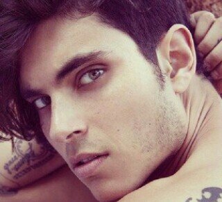 CassioLloydMi2's profile picture. I am Cassio a london native. I am a agent to famous painter Orlando Fink. i am single and looking.