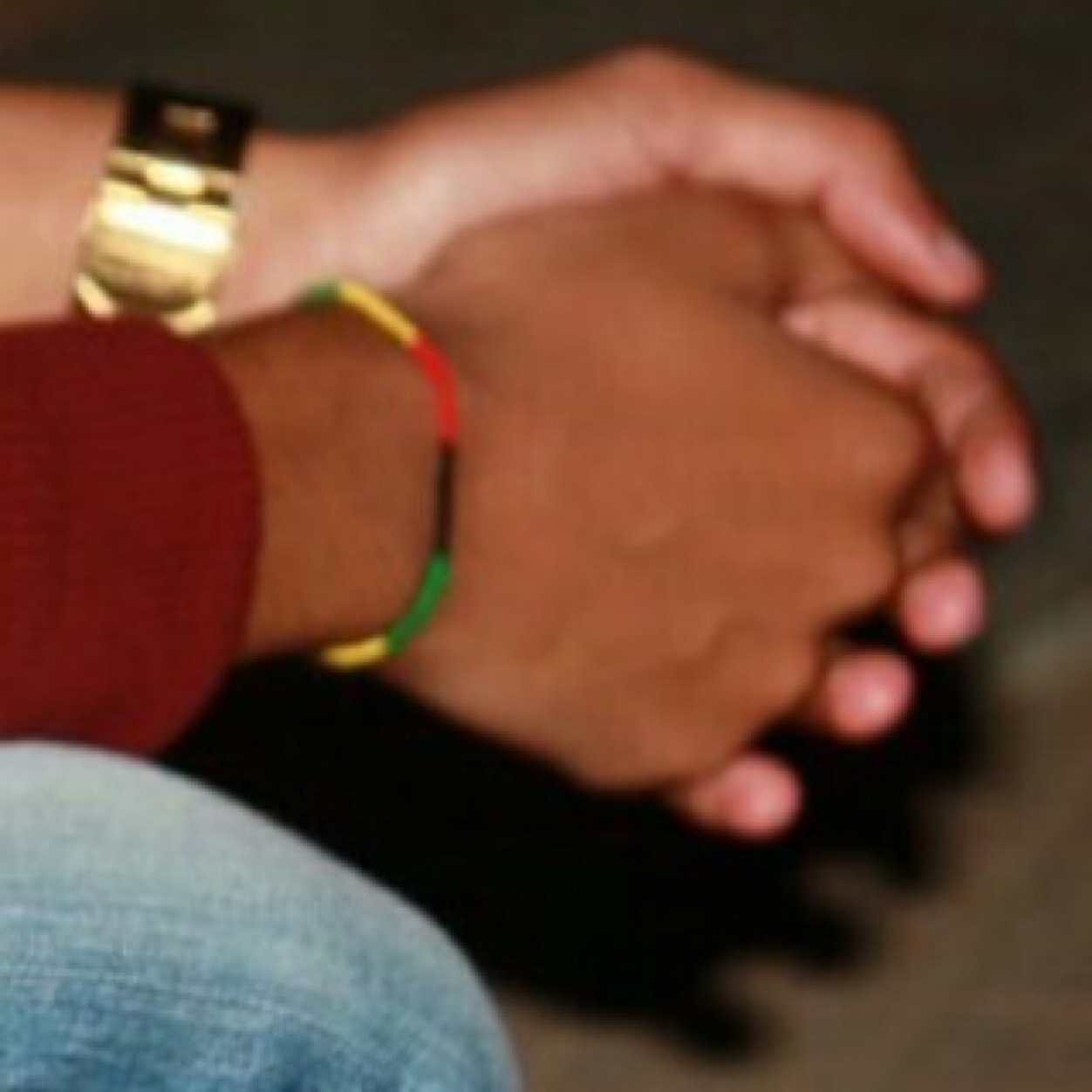 ..♡

قلبها طفل ، وعقلها رجل ، وجسدها انثى تلك أصعب النساء ..♡