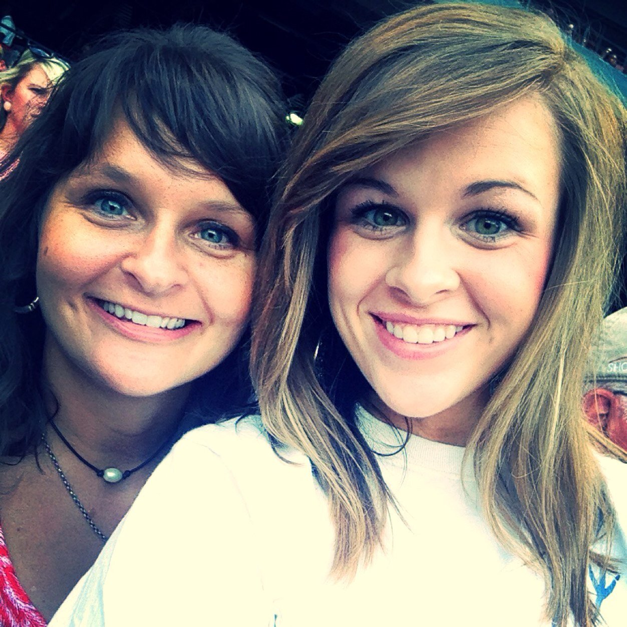 Michelle Despain (@momofbzb) | Twitter