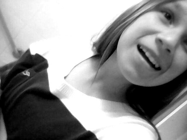 melloyello1760's profile picture. i follow back . follow 4 follow :D