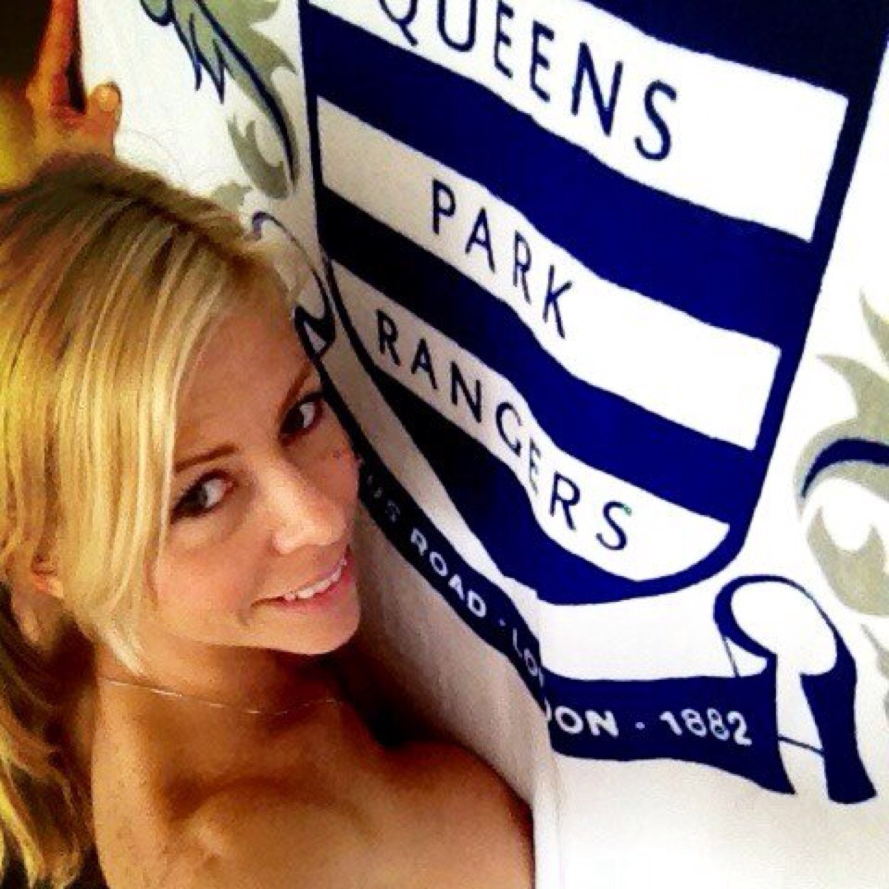 Account to celebrate all the goegeous female QPR fans! We follow back!