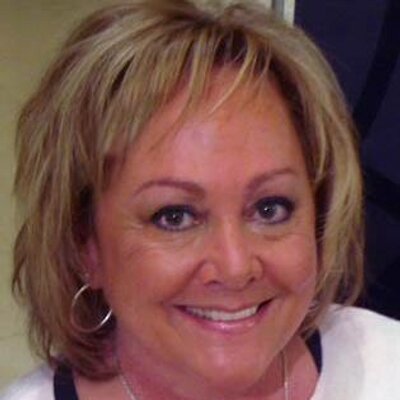 Profile Picture of Creative Resale (@MarchelleBrotz) on Twitter