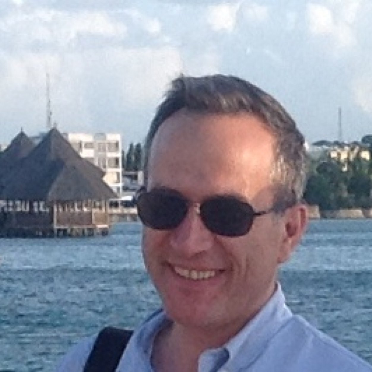 JORDACHE21's profile picture. 