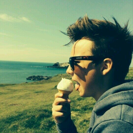 benbennettday's profile picture. 