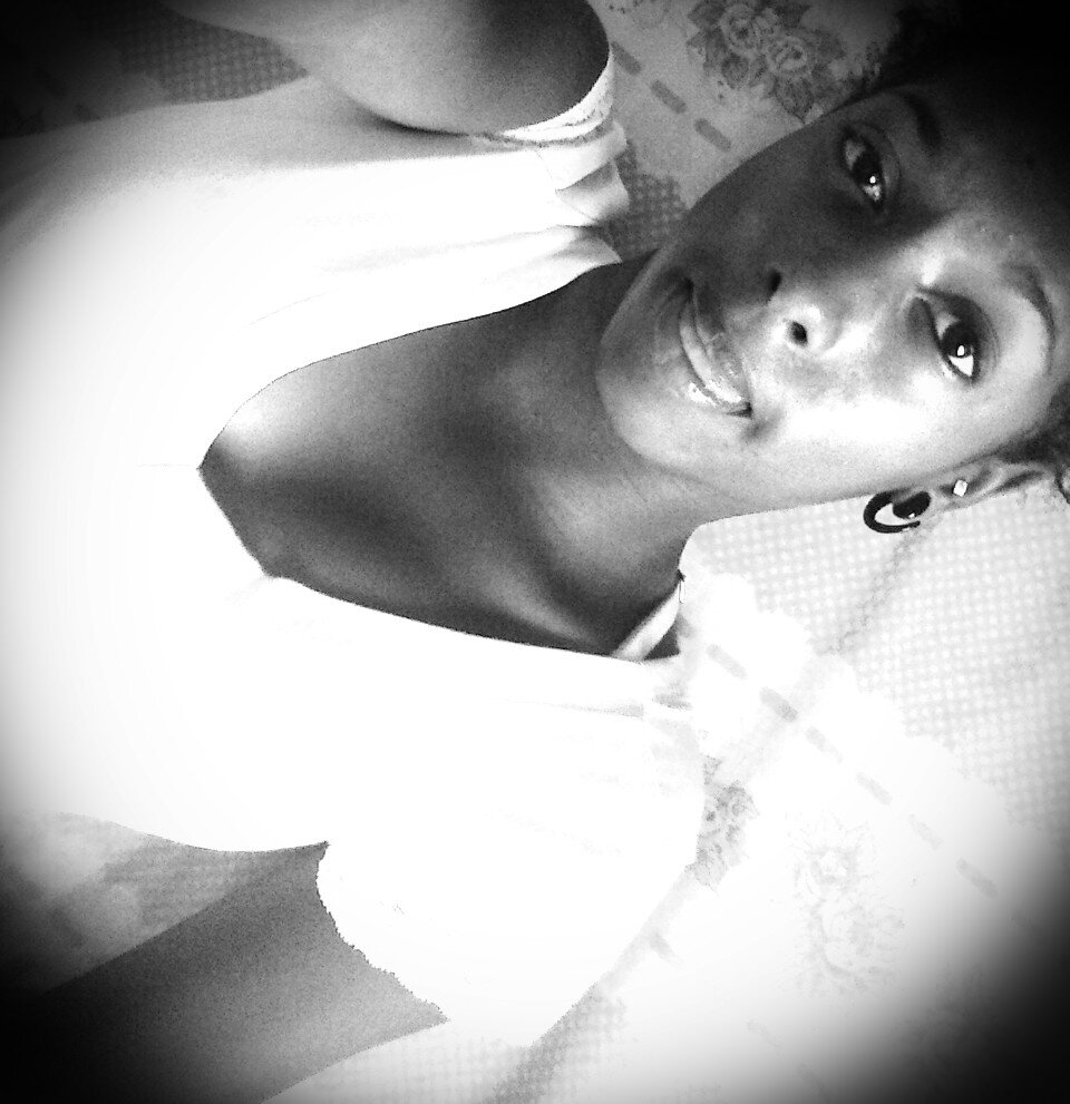 Barbaraa . . .corinthiana . . beijinhoo no ombroo pro recalque passar longe (♪