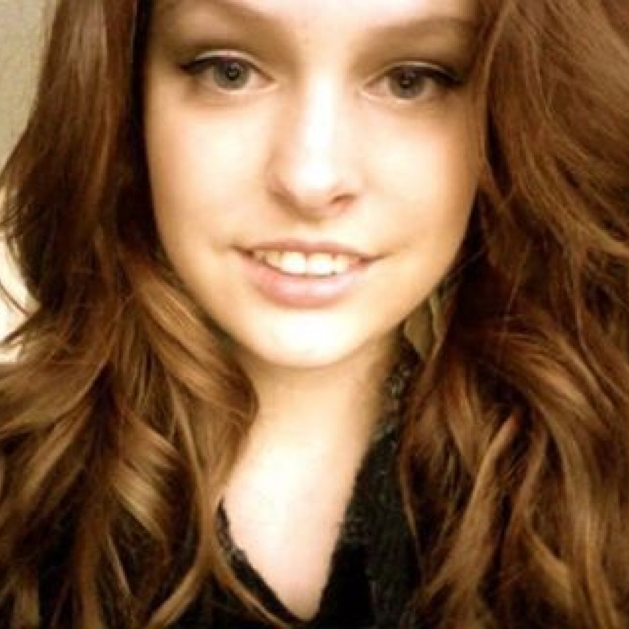 TanisLefebvre's profile picture. Rugby Player, Blackjack Dealer, Cat Lover