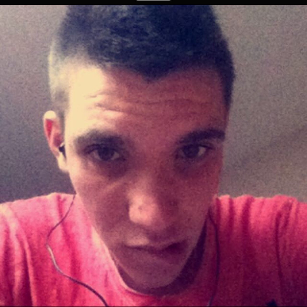 Ferme ta geule tu sais rien sur moi !!!