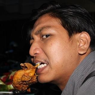 Arch-Monster besar yang bersemayam dalam tubuh anak laki-laki jawa,kecil dan butek!
ig: @faridfaridaise
@lagola_