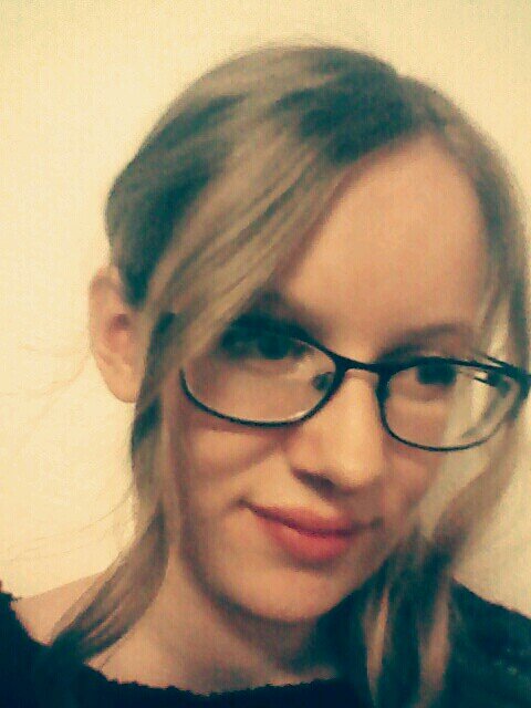 Lilasko's profile picture. I'm a 22 year old girl who tweets in Swedish, English and in rare cases French. Wonder why I have twitter? - Well, I'm golden!