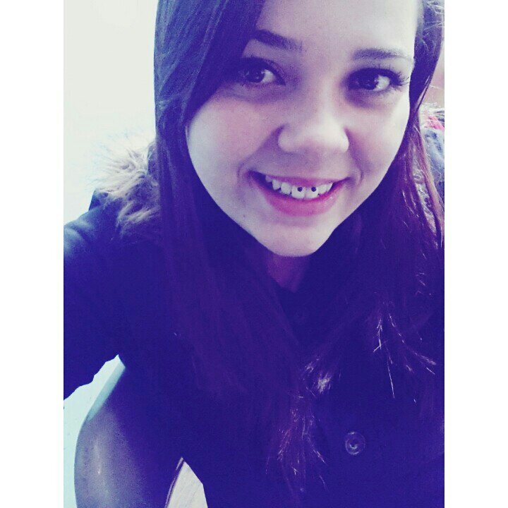 Sou uma linda , me ame!