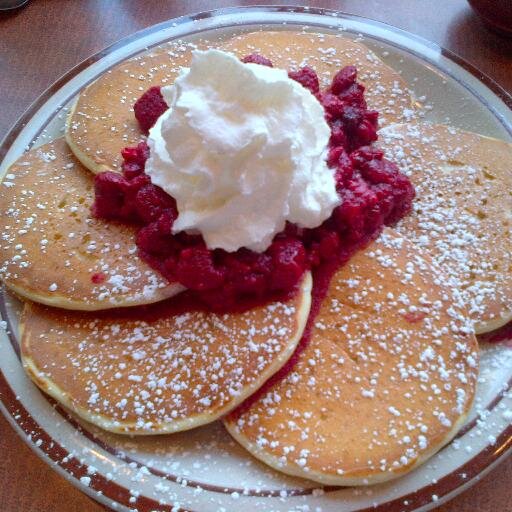 WpgTeresa's profile picture. I like pancakes and sarcasm.