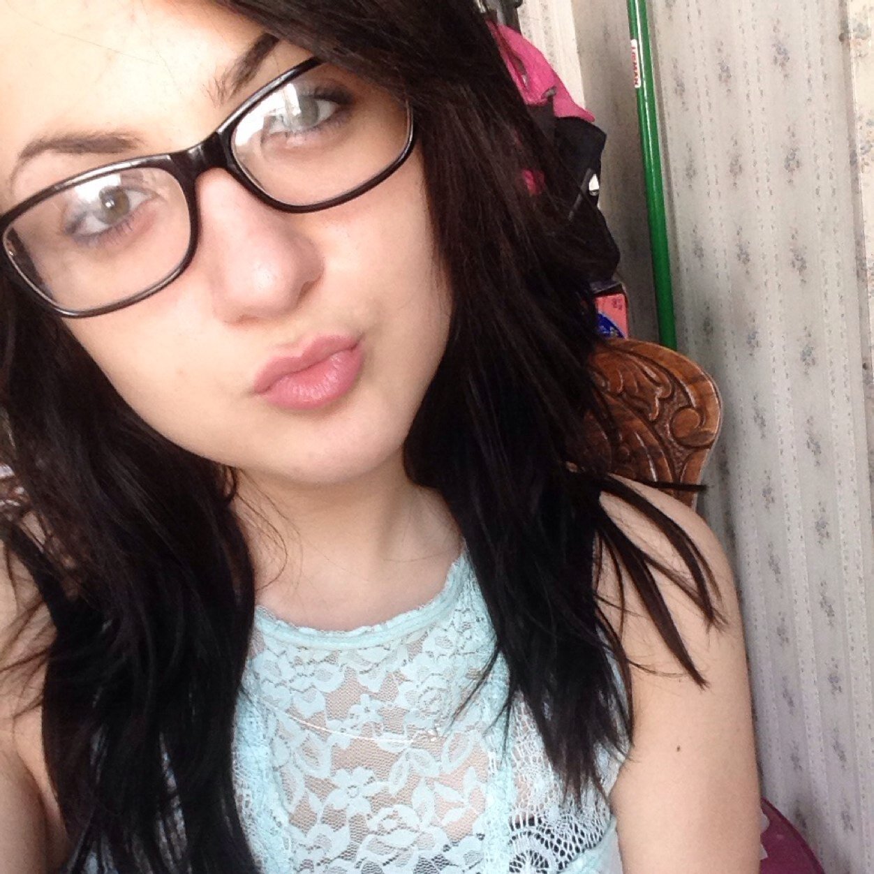 2014 Whitmer Grad :) 20 turning 21 on Dec.26th :p Love to sing and dance :D Hoping to go back to school soon. Follow me please!