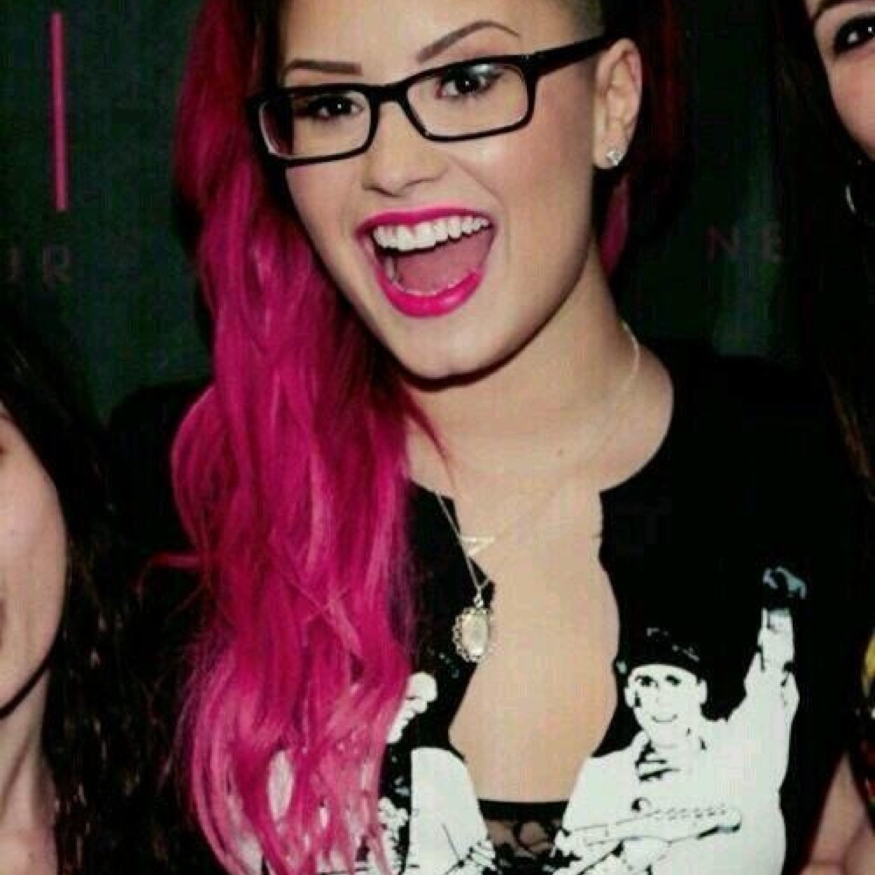 A college girl who loves Demi Lovato.