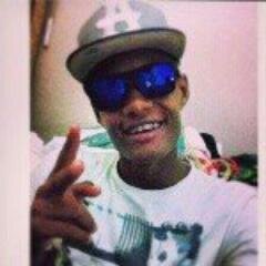 Feliz ,Solteiro , Feliz e Filho do Rei  ♔ 
Segue - http://t.co/iYU25dSgAd